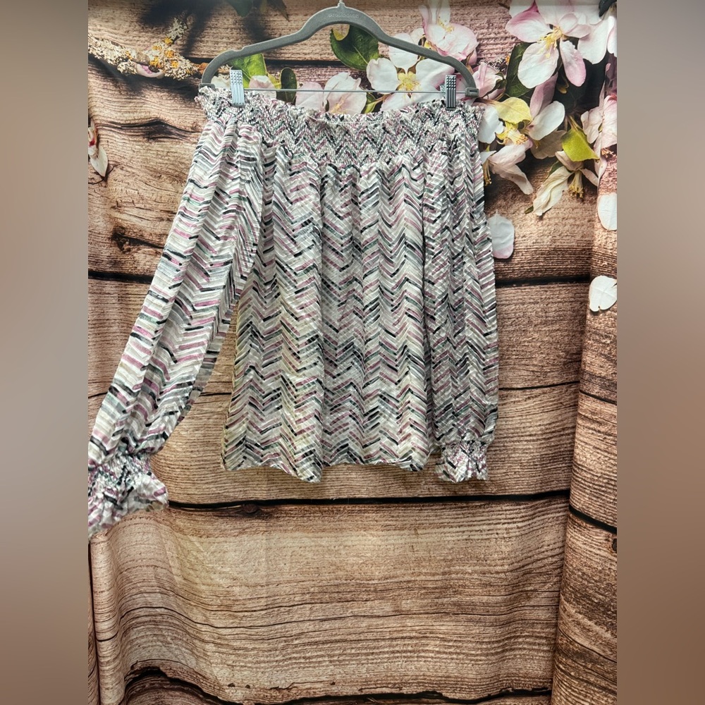 Chevron Patterned Off-Shoulder Top